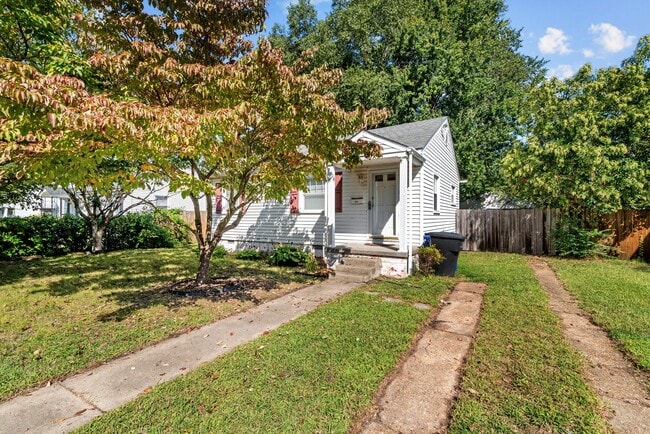 Primary Photo - 3002 Woodrow St