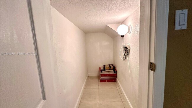 Building Photo - 8102 SW 118th Pl