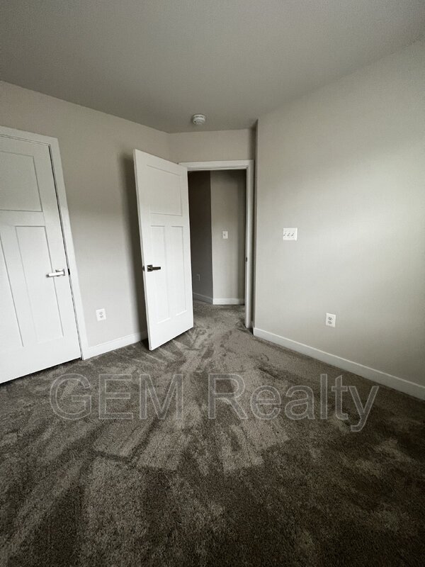Building Photo - 1101 Rampart Dr