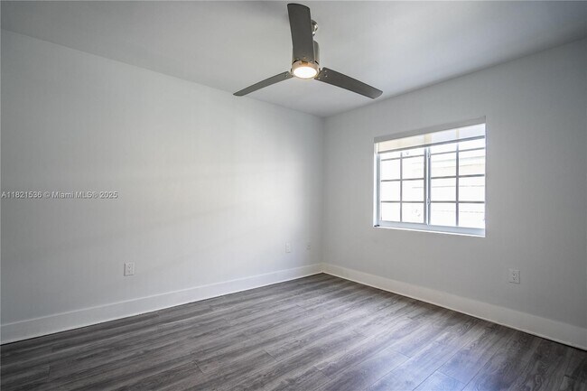 Building Photo - 331 85th St