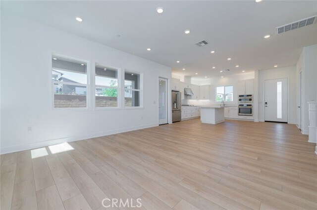 Building Photo - 100 Trask