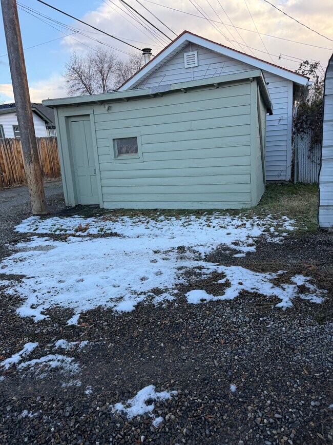 Building Photo - 2870 3rd St