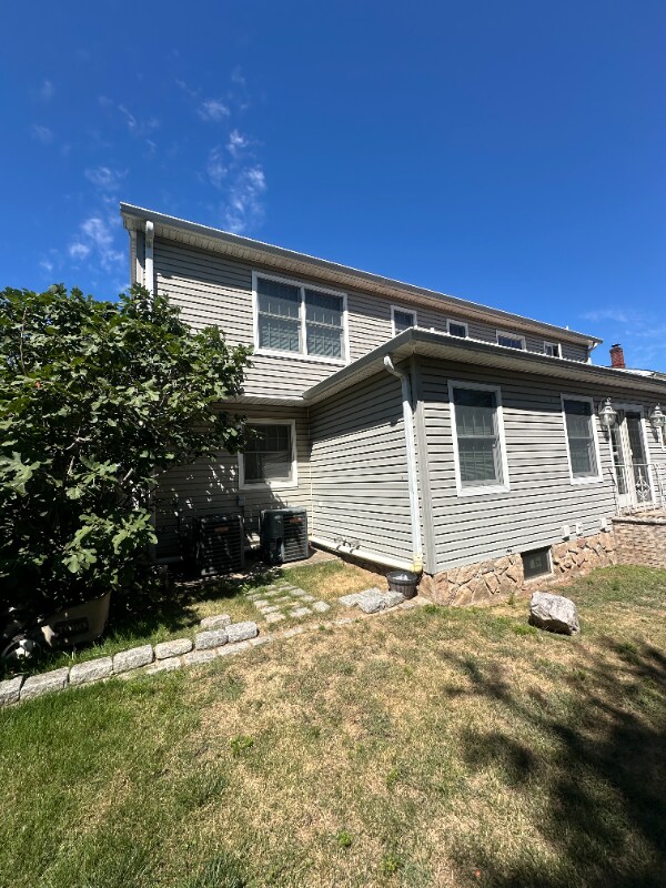 Building Photo - 178 Lee St