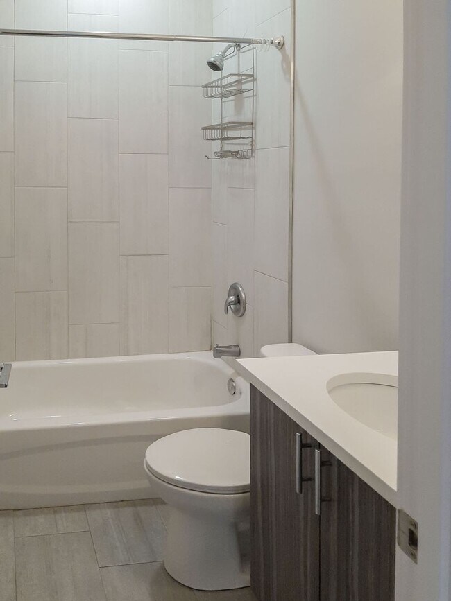 Building Photo - 2620 N Rockwell St