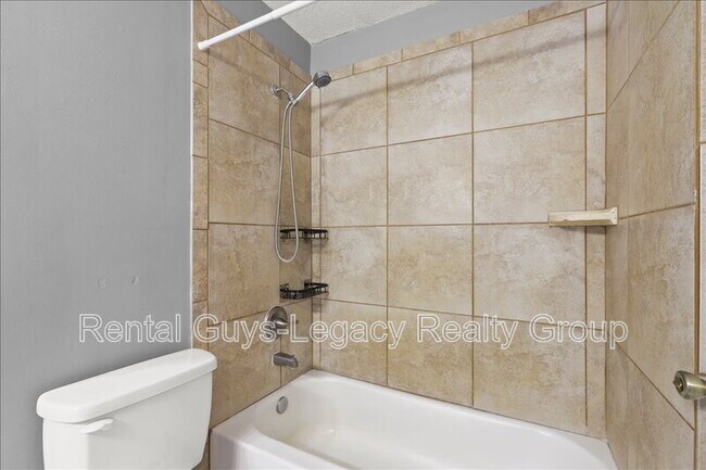 Building Photo - 11406 Bedford Oaks Dr