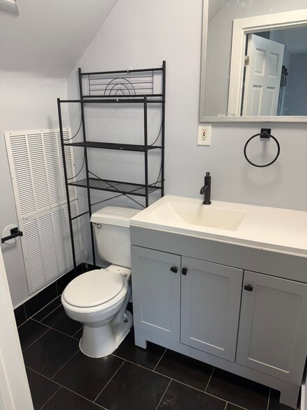 Building Photo - 2807 N 74th Ct