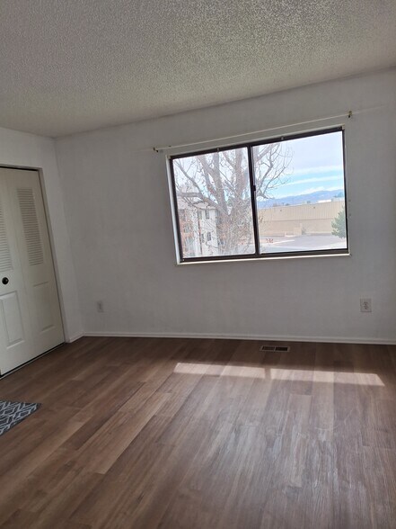 Building Photo - 2760 W 86th Ave