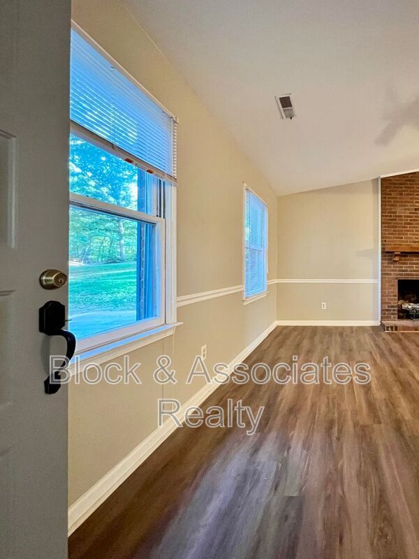 Building Photo - 5309 Bent Tree Ct