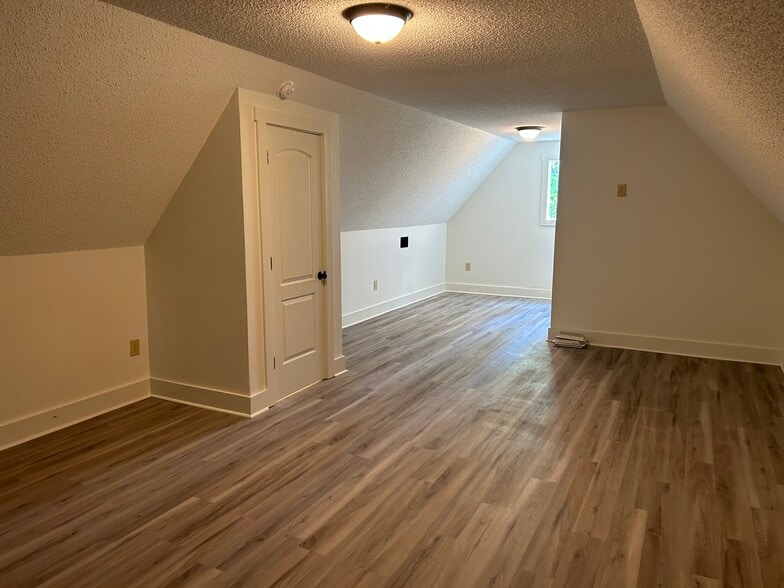 Building Photo - 57 Vanceville County Line Rd