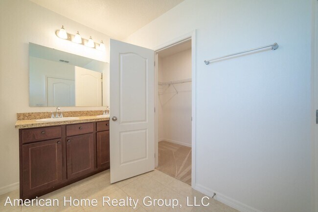 Building Photo - 3 br, 2 bath House - 222 Jackson Loop