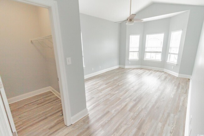 Building Photo - 1309 Painted Tree Ln