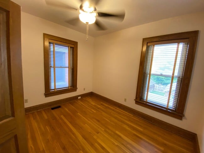 Building Photo - Rare Brick Single Family House On Goodale Park