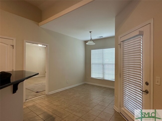 Primary Photo - 121 Austin Way
