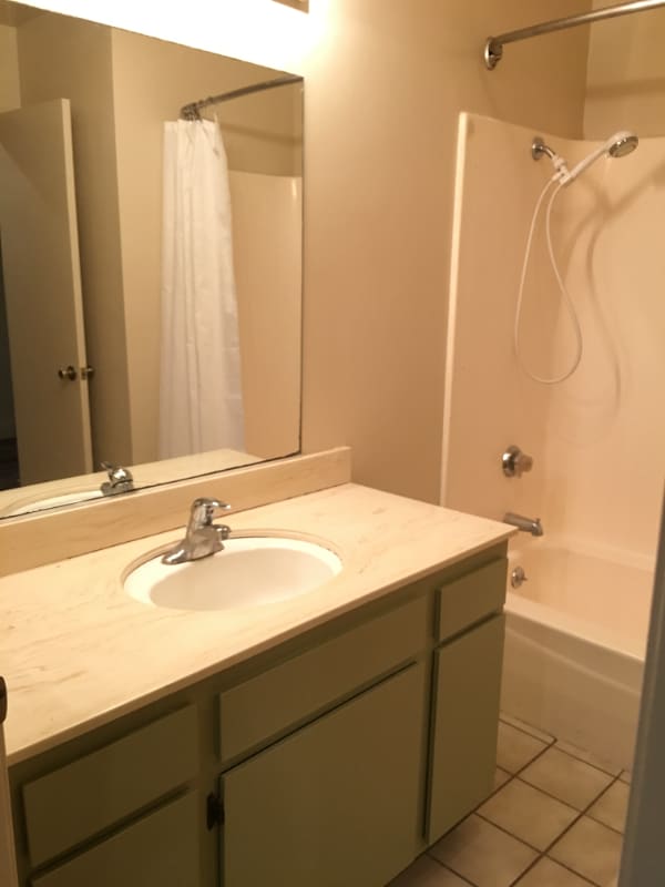 Building Photo - 509 E Park Ave