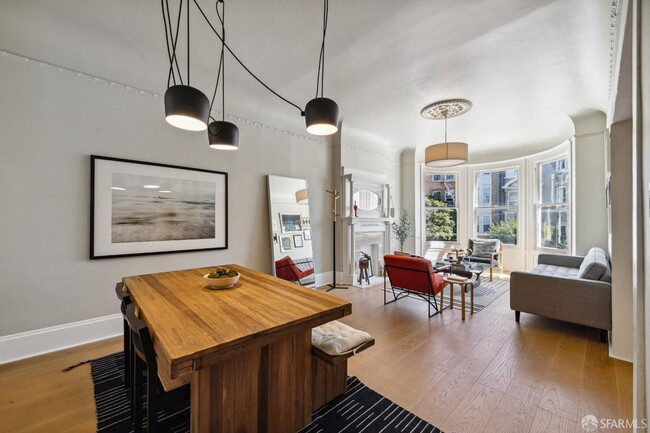 Building Photo - 2856 Sacramento St