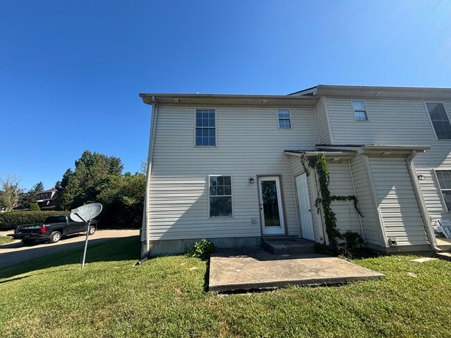 Building Photo - 2744 Hayden Park Ln