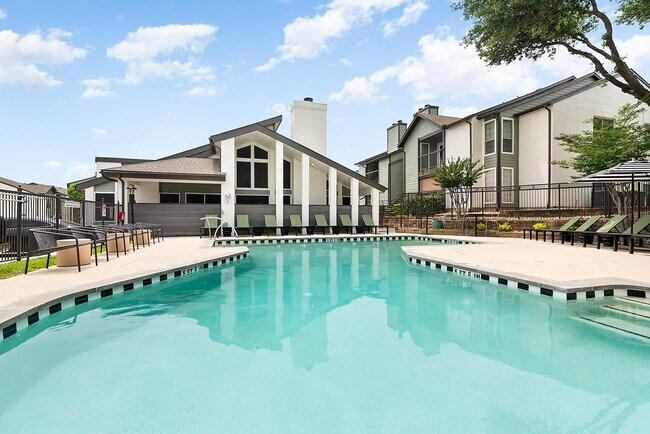 Building Photo - 9510 Westpark Dr