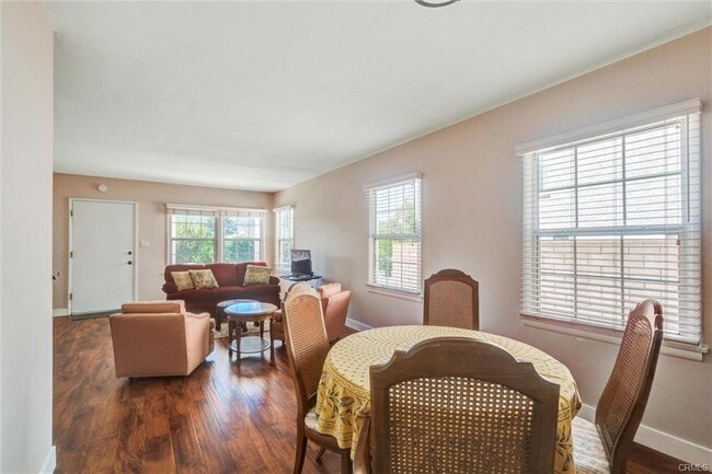 Building Photo - 3317 Paraiso Way