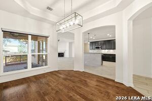 Building Photo - 1615 Lookout Point