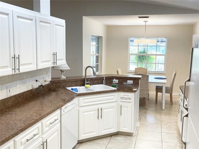 Building Photo - 1012 Laurel Ave