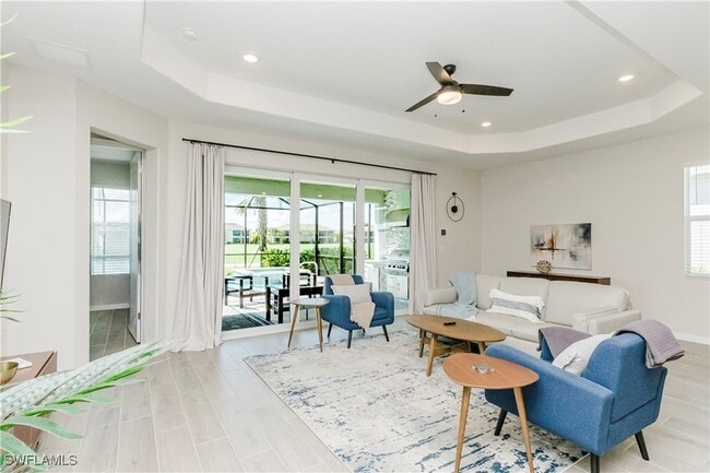 Building Photo - 15862 Sugar Hl Dr