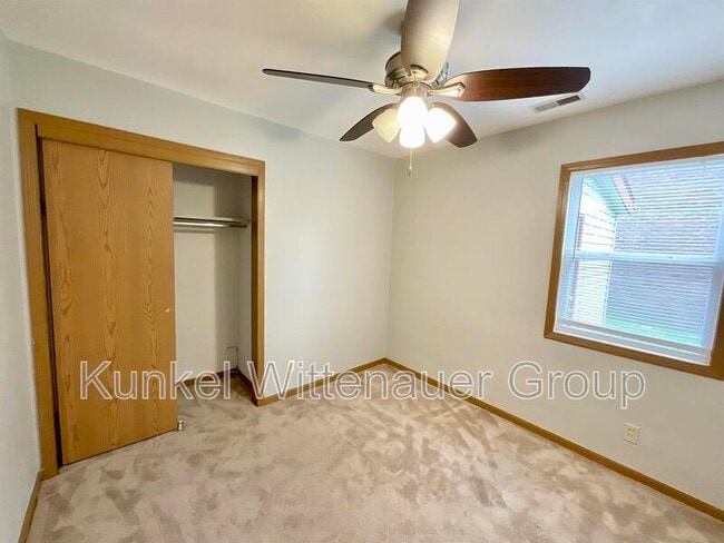 Building Photo - 1804 Jamestown Rd