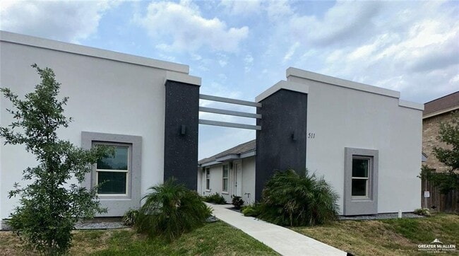 Primary Photo - 7 Lotto Ln