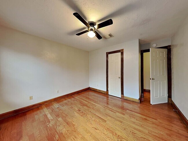 Building Photo - 103 Coral Bay Dr