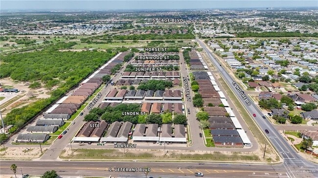 Building Photo - 13 South Dr