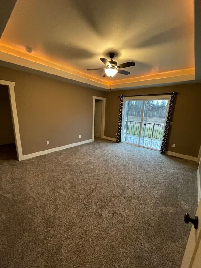 Building Photo - Beautiful Pet Friendly Home