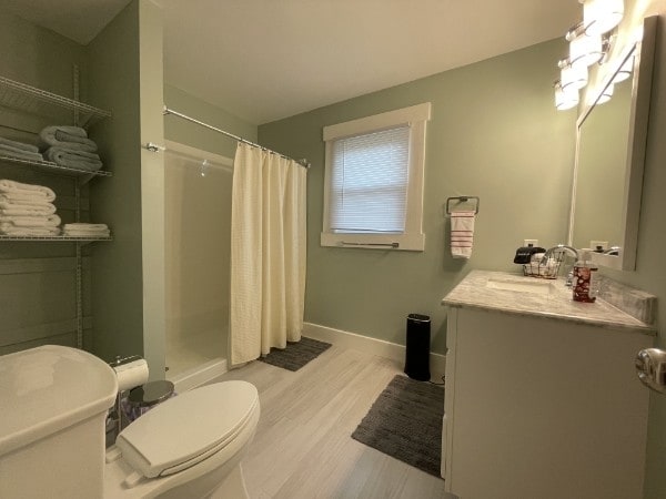 Building Photo - 202 Shasteen St