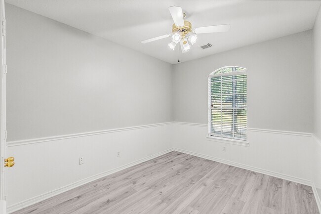 Building Photo - 155 N Wimberly Way