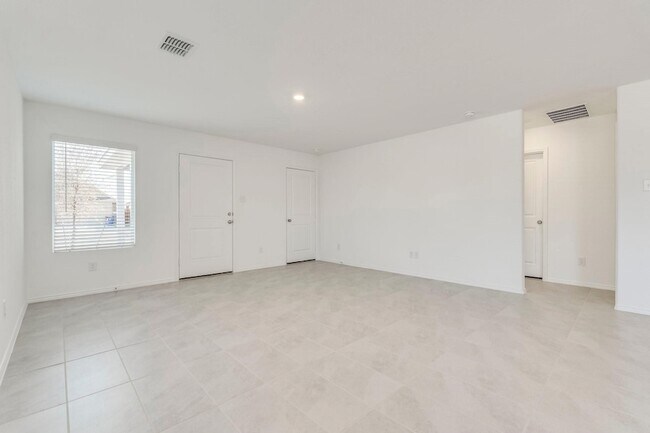 Building Photo - 3605 Flicker Ln