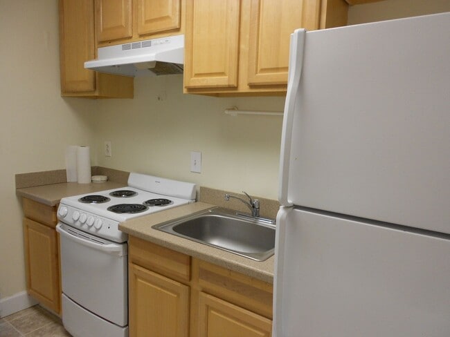 Building Photo - 1 Bedroom Apartment in Downtown Athens - S...