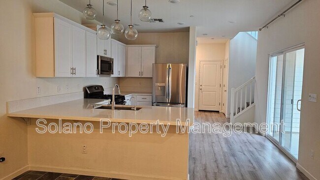 Building Photo - 1205 Niemann St