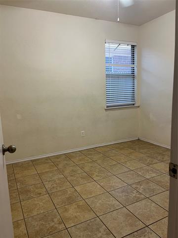 Building Photo - 8712 Rainy Lake Dr