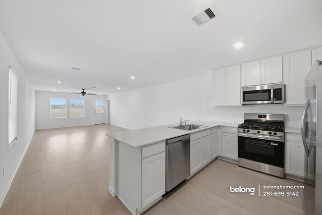 Building Photo - 10814 Red Orchid Dr