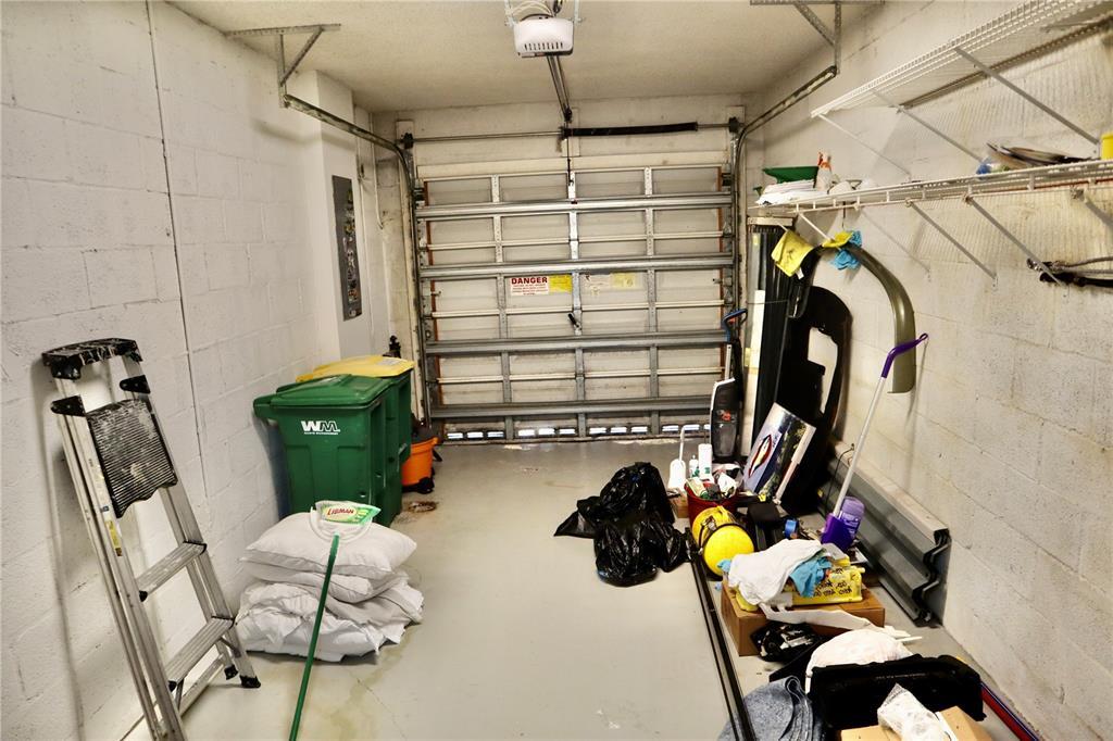 Building Photo - 8656 S Southgate Shores Cir