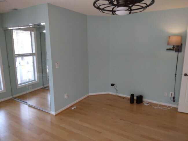 Building Photo - Harbor Front, 2 Bedroom, 2 Bath, Corner Unit at Mariners Pointe in Little River! Available Now!