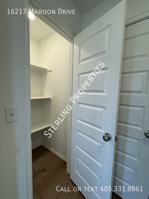 Building Photo - 16217 Maroon Dr