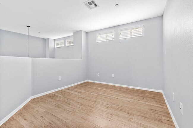 Building Photo - Live Where the Action Is: Modern Townhome Steps from Downtown Summerlin! available 4/1