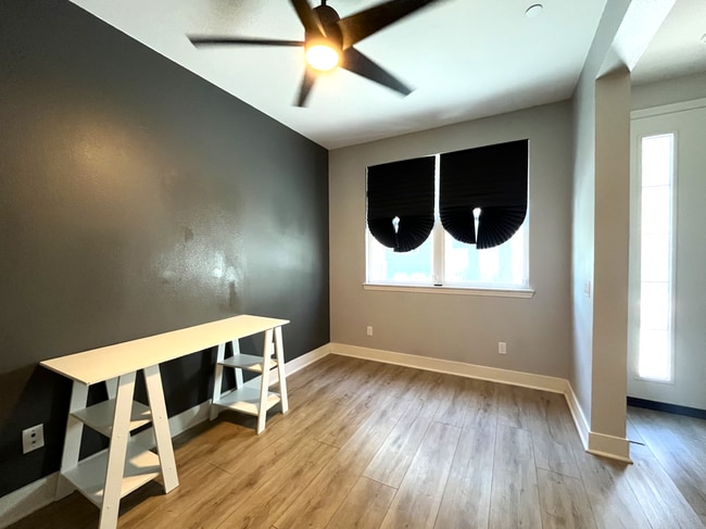 Building Photo - 3 bed, 2.5 bath located in Rancho Cucamonga!