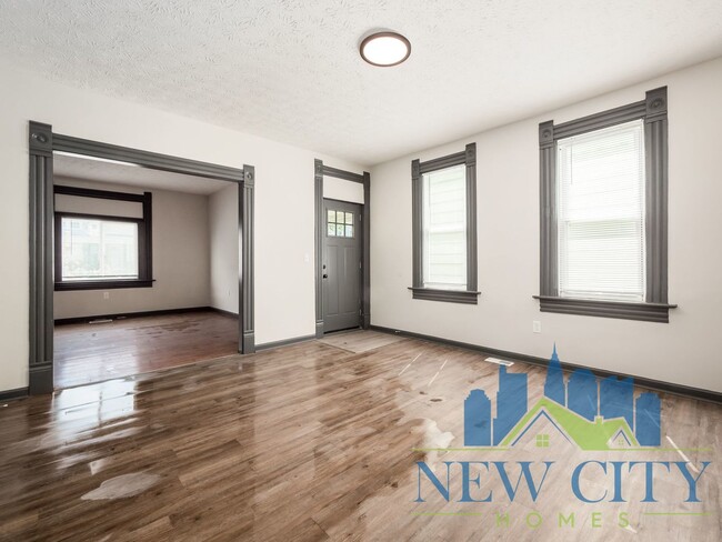 Building Photo - Renovated Spacious Two Bedroom in Franklinton