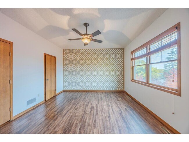 Building Photo - 926 Ramsey St