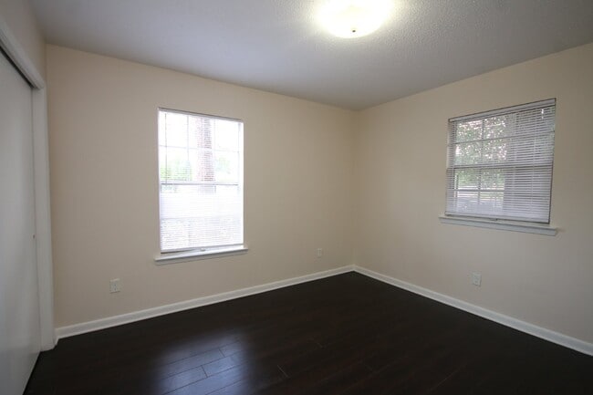 Building Photo - 4/2 Brick Home in Northeast Pensacola for ...