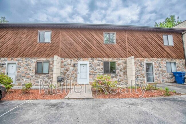 Primary Photo - 2705 Sood Rd