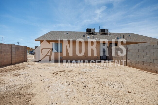 Building Photo - Perfect Duplex in Arizona City