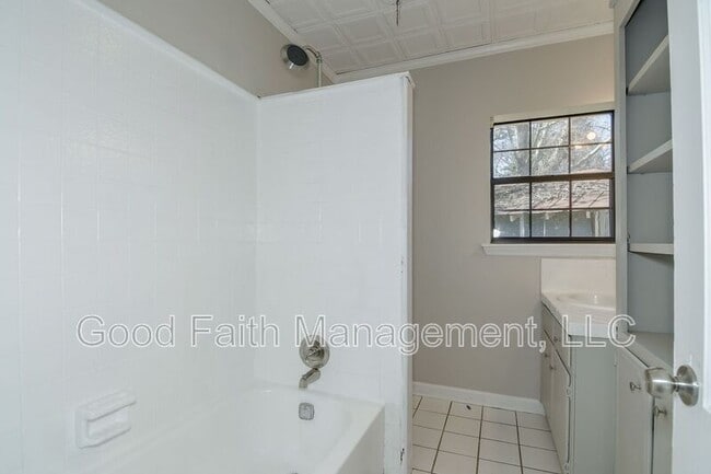 Building Photo - 2401 Norfolk St