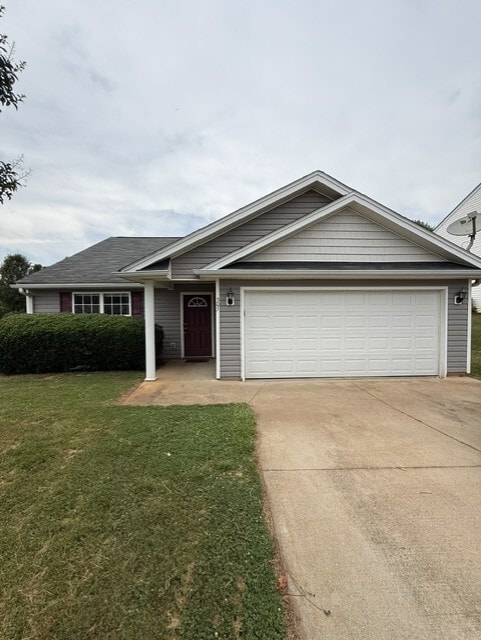 Building Photo - 305 Cool Embers Ln