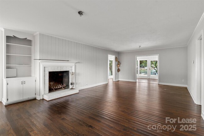 Building Photo - 5006 Kiser Island Rd